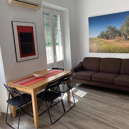 Apartamento Imperial Sevilla City Center Екстер'єр фото