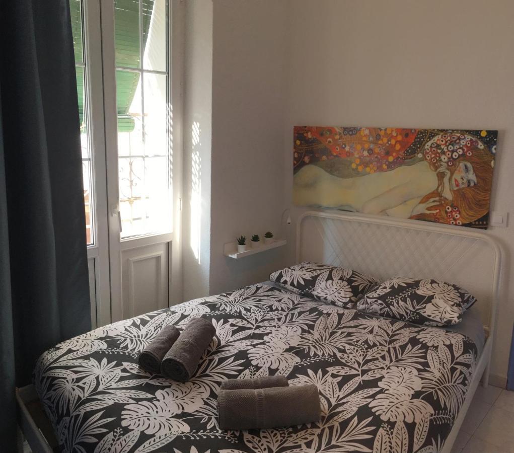 Apartamento Imperial Sevilla City Center Екстер'єр фото