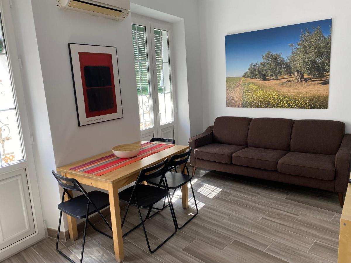 Apartamento Imperial Sevilla City Center Екстер'єр фото