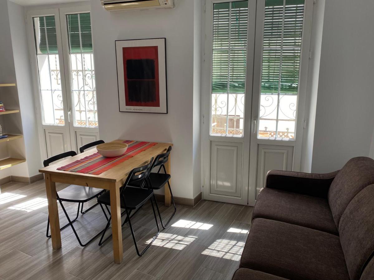 Apartamento Imperial Sevilla City Center Екстер'єр фото