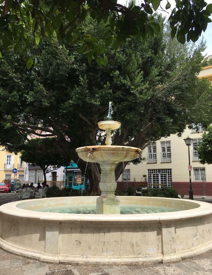 Apartamento Imperial Sevilla City Center Екстер'єр фото